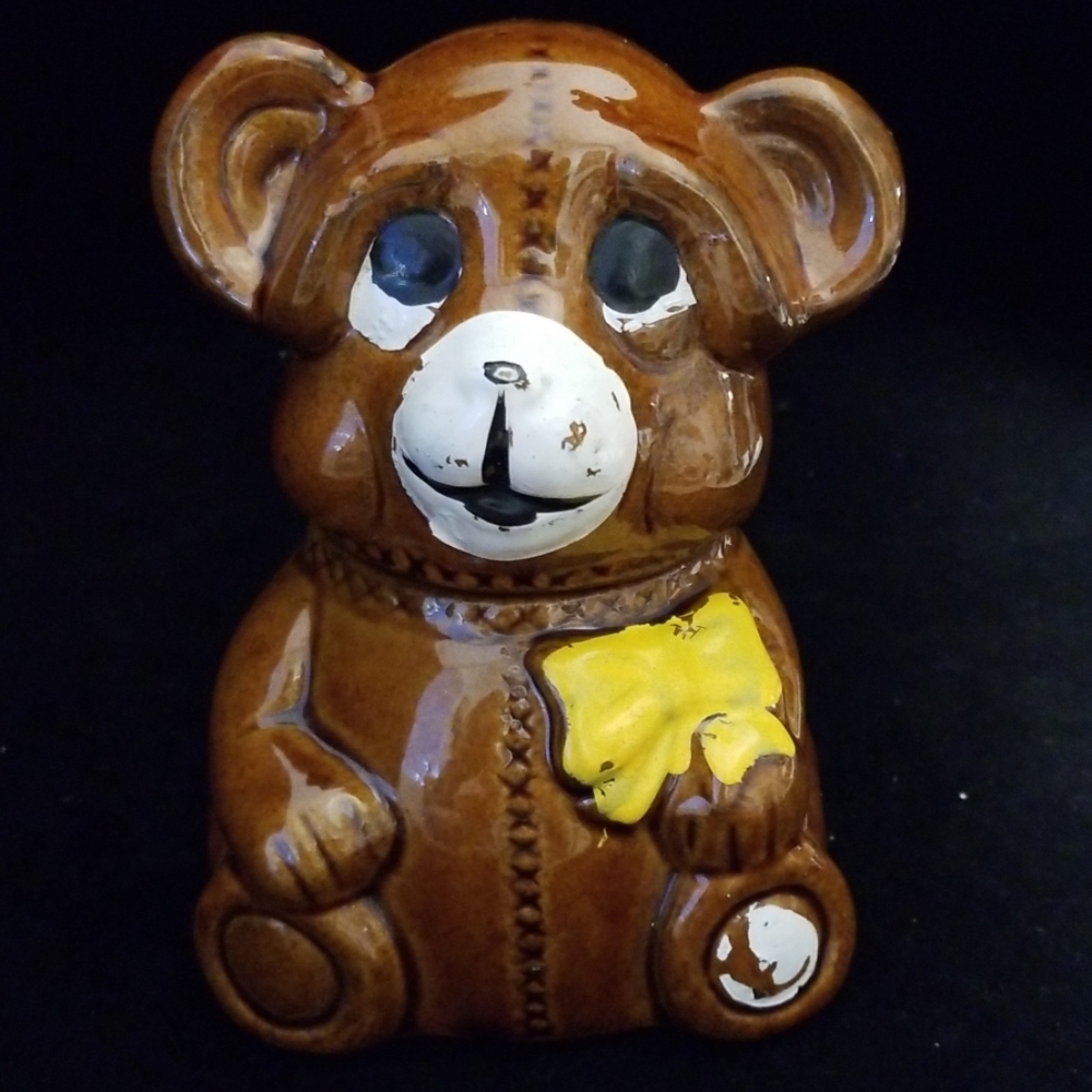 Vintage, 1982 Houston Foods Honey Bear, honey pot
